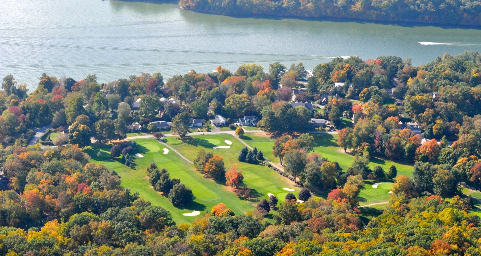 to Candlewood Lake Club CT Lake Community